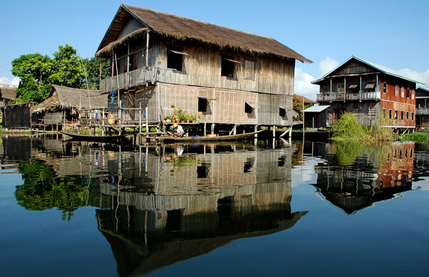 Floating Village Daily Tour